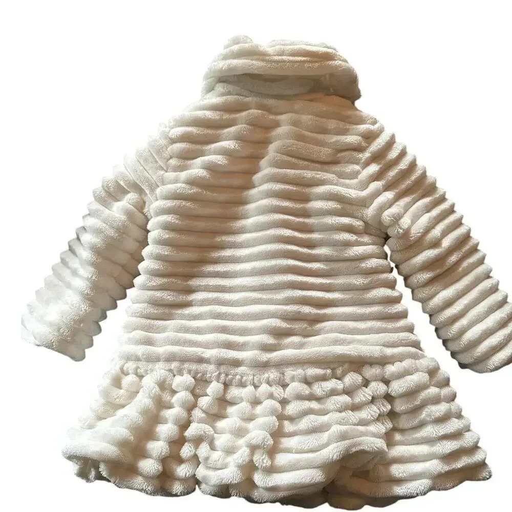 Juicy Couture Kids White Ribbed Faux Fur Peplum Coat Heart Logo 2T RN130323 - Picture 7 of 7